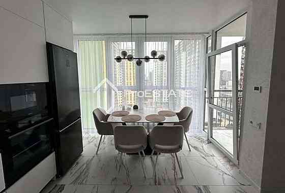 Продаж Квартира 3-кімнатна, 12/24 поверх на вул. Івана Виговського Kiev