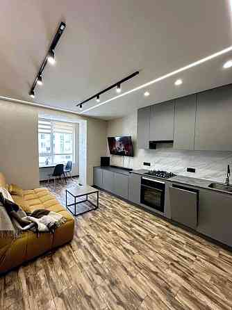 Продаж Квартира 2-кімнатна, 3/10 поверх на Семейная, 5 Дніпро