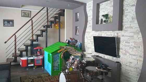 Продаж 2-поверховий Будинок з ділянкою 6 сот 215 кв.м   Бориспіль