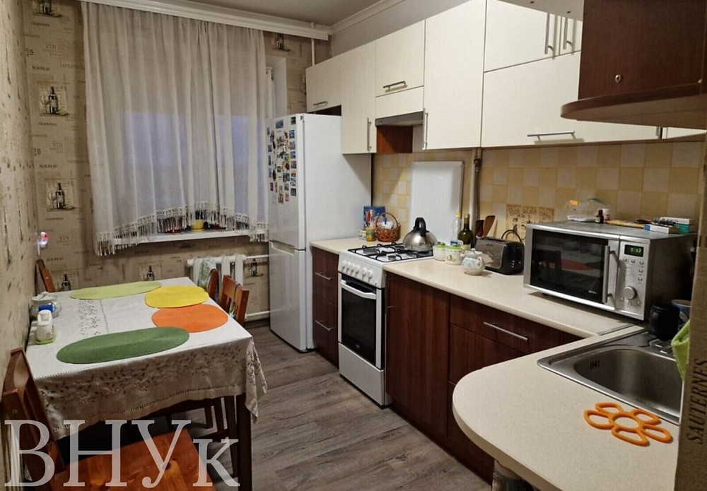 Продаж Квартира 3-кімнатна, 9/9 поверх на Головна Чернівці - фото 5