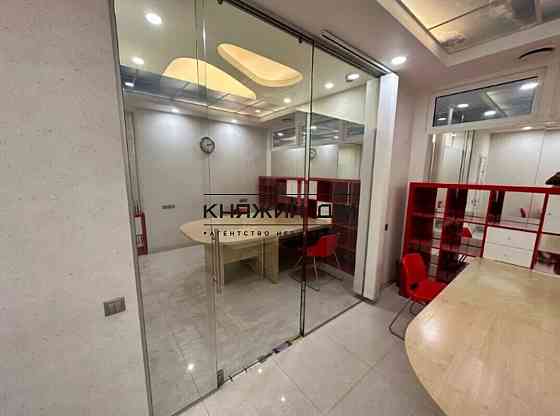 Оренда офісне приміщення на Щорса ул. поверх - 1/22 Kiev