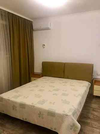 Оренда Квартира 1-кімнатна, 10/25 поверх на Драгоманова ул., 403 Київ