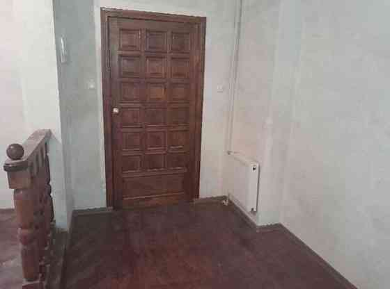 Продаж 3-поверховий Будинок з ділянкою 10 сот 270 кв.м 7+ кімн. на Мальованка Zhytomyr