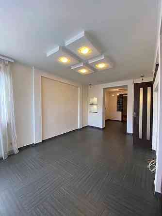 Продаж Квартира 5-кімнатна, 1/9 поверх на Паркова вул., 20 Ivano-Frankivs'k