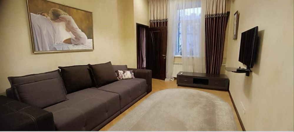 Продаж Квартира 2-кімнатна, 3/4 поверх на Петлюри вул., д. 8 Київ - фото 1