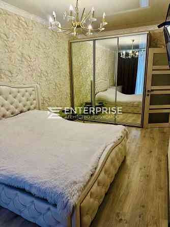 Продаж Квартира 3-кімнатна, 22/26 поверх на вул. Драгоманова Kiev