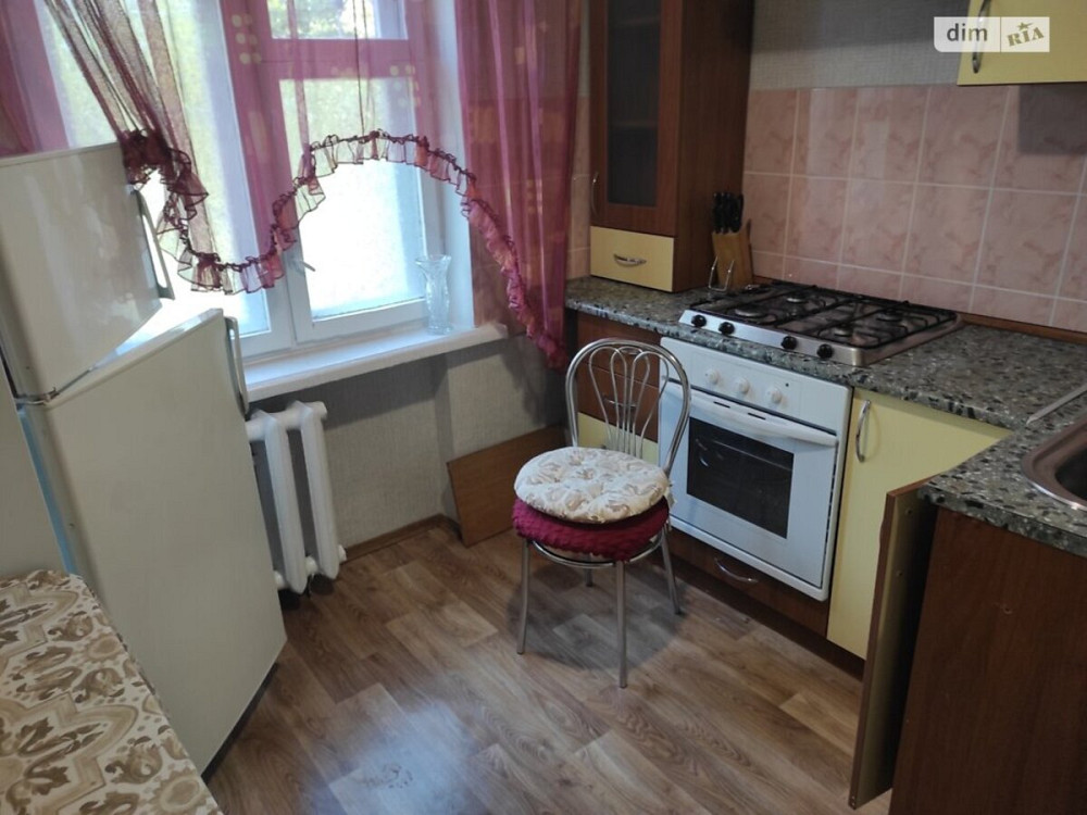 Оренда Квартира 1-кімнатна, 2/5 поверх на проспект Соборності, 5б Киев - изображение 4