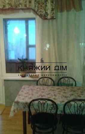 Оренда роздільної 3-кімнатної квартири, метро Харківська. №1187527 Kiev