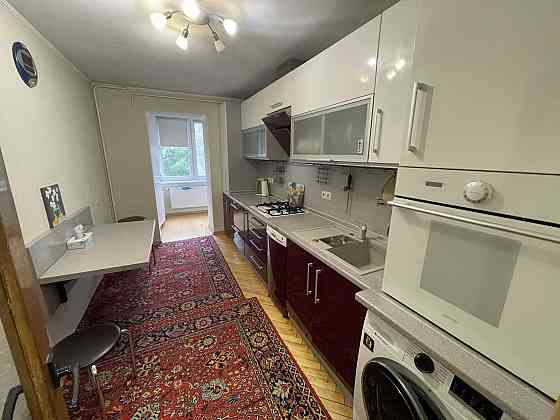 Продаж Квартира 3-кімнатна, 2/9 поверх на Шептицького Митрополита вул., 3 Тернопіль