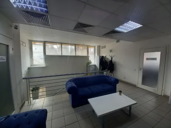 Здається Офісні приміщення площа 419 кв.м Дніпро вул. Жуковського 3 Дніпро