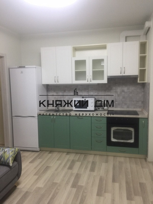 Оренда Квартира 1-кімнатна, 13/15 поверх на Салютная ул. Київ - фото 1