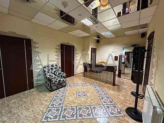 Оренда Будинок 6-кімнатний на Оболонська набережна вул., 15, корп. 4 Киев