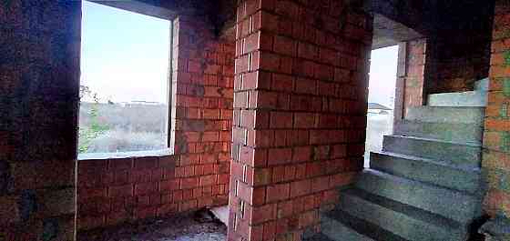 Продам кирпичный дом на 6 сотках земли, ЖМ Парк Совиньон Лиманка