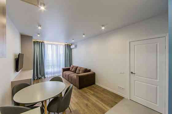 Оренда Квартира 1-кімнатна, 17/25 поверх на Днепровская набережная, 16г Київ