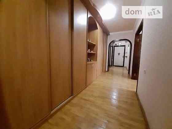 Оренда Квартира 3-кімнатна, 11/26 поверх на ул. Декабристов, 12/37 Київ