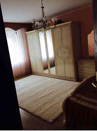 Оренда Квартира 2-кімнатна, 14/16 поверх на Урловская ул., 3 Киев