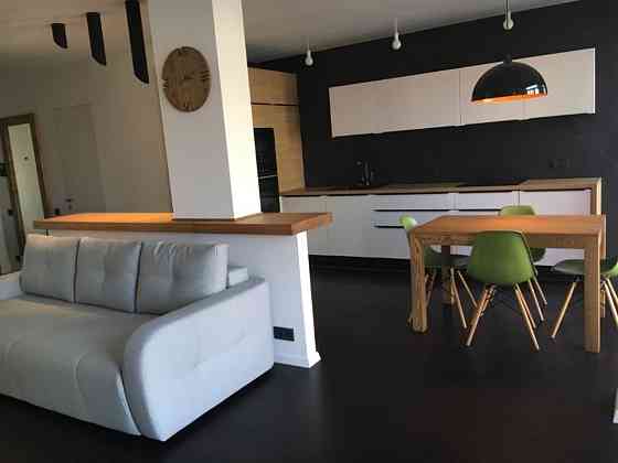 Оренда Квартира 3-кімнатна, 7/9 поверх на ул. Регенераторная, 4 Київ