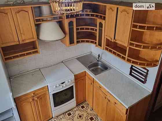 Оренда Квартира 3-кімнатна, 5/10 поверх на ул. Вишняковская Київ