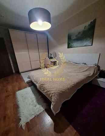 Продаж Квартира 3-кімнатна на Данченко Сергея ул., 5 Киев