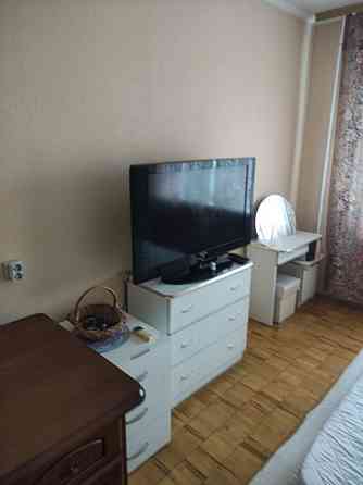 Оренда Квартира 2-кімнатна, 9/16 поверх на Салютная ул., 42/46 Kiev