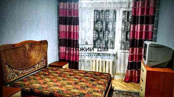 Продаж Квартира 2-кімнатна, 6/16 поверх на Урловская ул. Киев