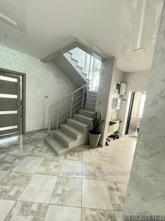 Продаж 3-поверховий  з ділянкою 3 сот 230 кв.м 6 кімн. на Білозіра вул. Рудне - фото 10