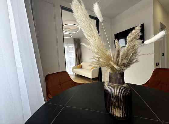 Продаж Квартира 2-кімнатна, 7/23 поверх на Максимовича Михайла вул., д. 24в Kiev