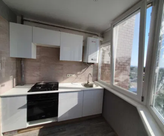 Продаж Квартира 2-кімнатна на ул. Незалежності, 4 Фонтанка