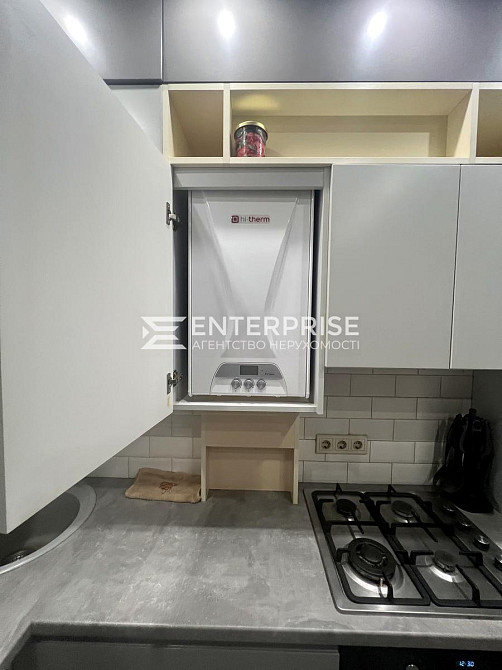 Продаж Квартира 2-кімнатна, 5/5 поверх на вул. Тарасівська  - фото 2