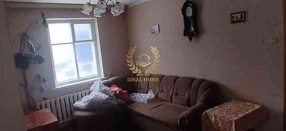 Розташований на тихій, зеленій вулиці поряд з живописною річкою Fastiv