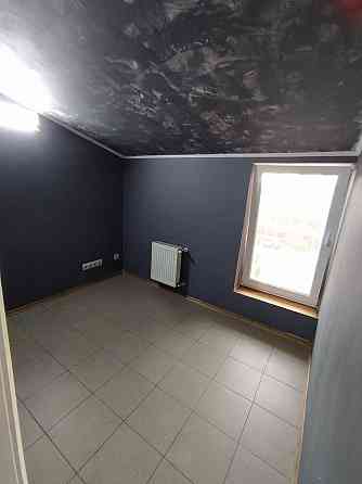 Продам  квартиру  просторную в самом центре, для большой  семьи, можно под офис. Odessa