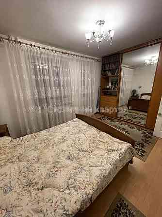 Продаж Квартира 2-кімнатна, 24/25 поверх на Братства тарасівців вул., 12/37 Киев