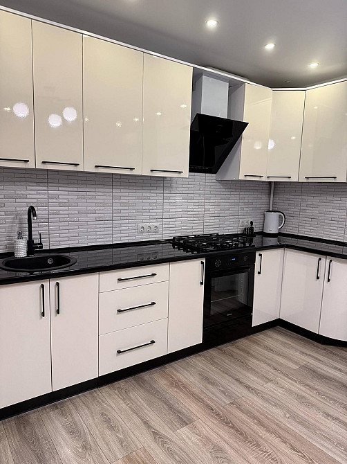 Продаж Квартира 3-кімнатна, 10/11 поверх на вул. Корольова Житомир - изображение 6