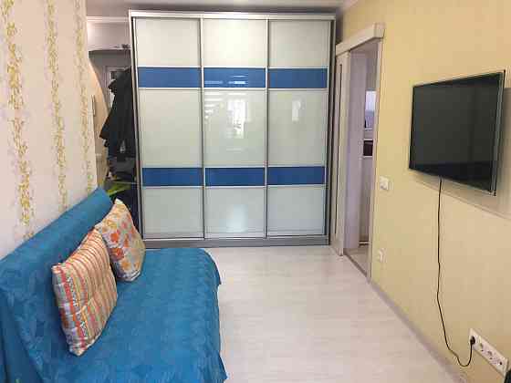 Оренда Квартира 2-кімнатна, 3/5 поверх на вул. Оболонська, 38 Kiev