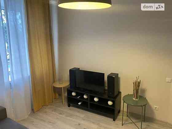 Оренда Квартира 1-кімнатна, 2/9 поверх на пр. Николая Бажана, 26 Київ