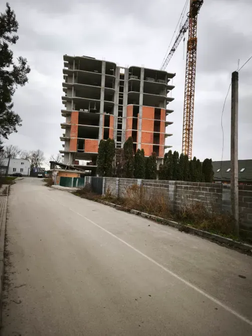 Продаж 1к Квартира 39 кв.м Курортна 45 Ужгород - фото 2