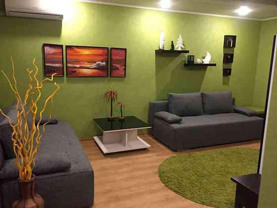 Оренда Квартира 2-кімнатна, 4/10 поверх на ул. Тростянецкая, 49 Kiev