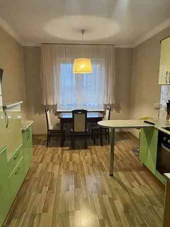 Оренда Квартира 3-кімнатна, 21/22 поверх Київ