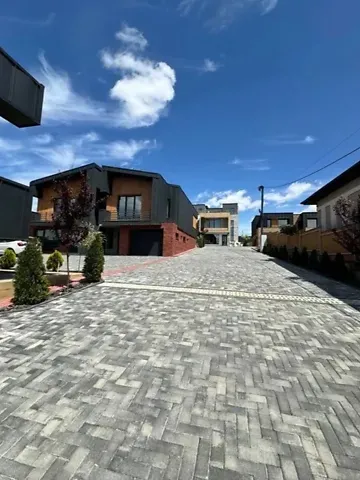 Продаж 1-поверховий   140 кв.м 4 кімн. на Коцюбинського вулиця 49  - фото 9