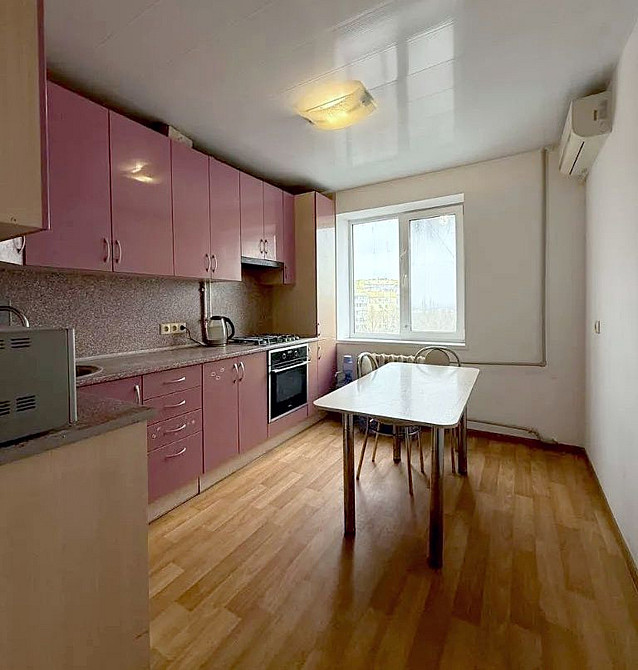 Продаж Квартира 3-кімнатна, 8/9 поверх на Березинская ул., 18 Дніпро - фото 1