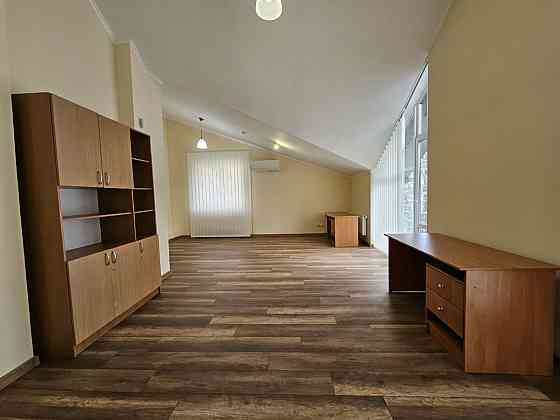 Оренда офісне приміщення на Військових Ветеранів поверх - 3/3 Івано-Франківськ