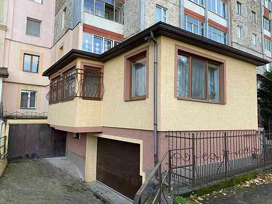 Продаж Квартира 5-кімнатна, 1/9 поверх на Паркова вул., 20 Ivano-Frankivs'k