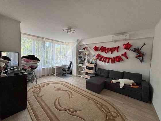 Продаж Квартира 1-кімнатна, 2/25 поверх на Юрія Пасхаліна вул. (Ілліча), 17 Kiev