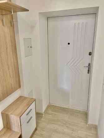 Оренда Квартира 2-кімнатна, 10/10 поверх на ул. Николая Хвылевого, 3-а Kiev