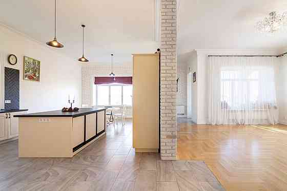 Продаж Квартира на улица Шкільна Zubra