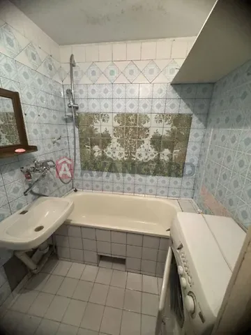 Продаж 3к Квартира 59 кв.м Сергія Синенка вулиця 9 Запоріжжя - фото 1