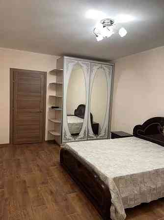 Оренда Квартира 1-кімнатна, 17/23 поверх на ул. Ревуцкого, 54 Kiev