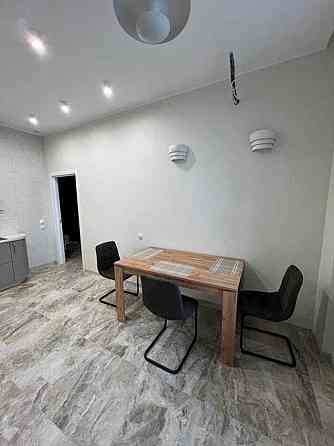 Оренда офісне приміщення на улица Никольско-Слободская, д.1 приміщень - 3, поверх - 17/25 Киев