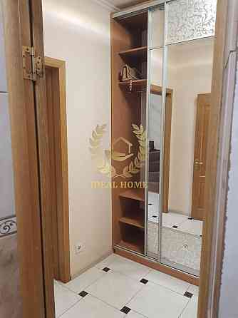 Продаж Будинок 4-кімнатний 