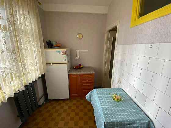 Оренда Квартира 2-кімнатна на Кловский спуск, 24 Киев